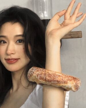 Duan Xiaowei Instagram - 🍞