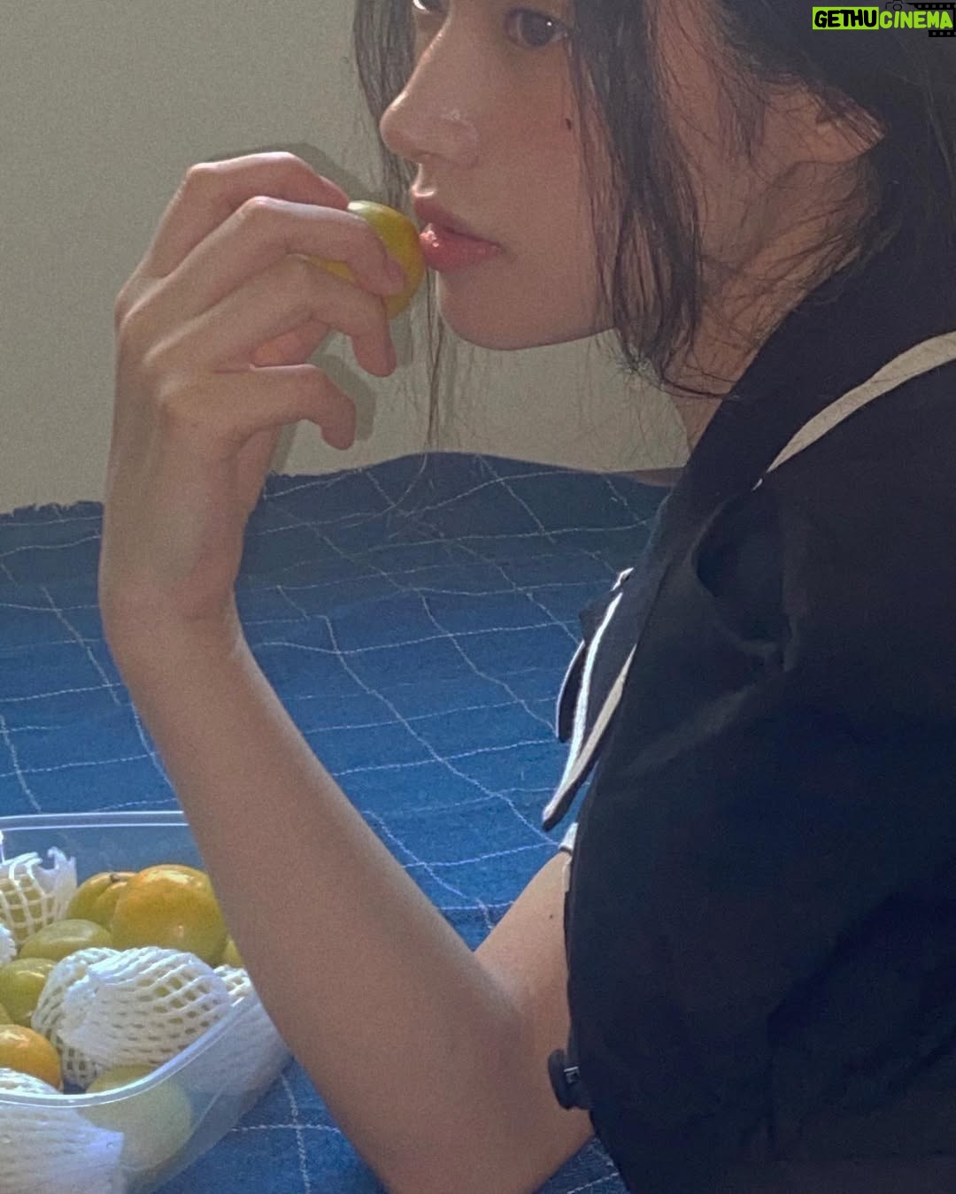 Duan Xiaowei - 27.1K Likes - 🍓🍊🍎🍋🍒🍑