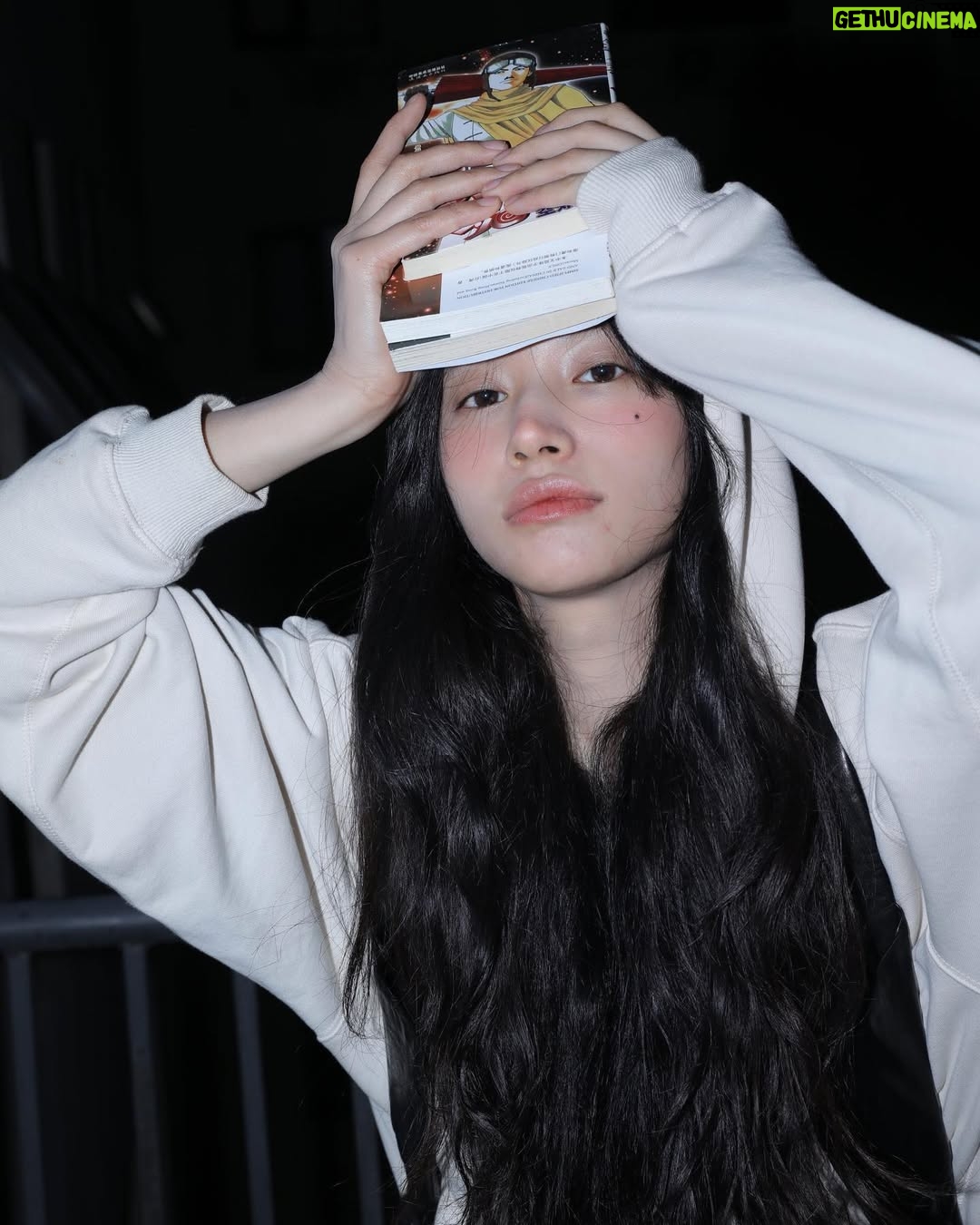 Duan Xiaowei - 31.7K Likes - ☔️