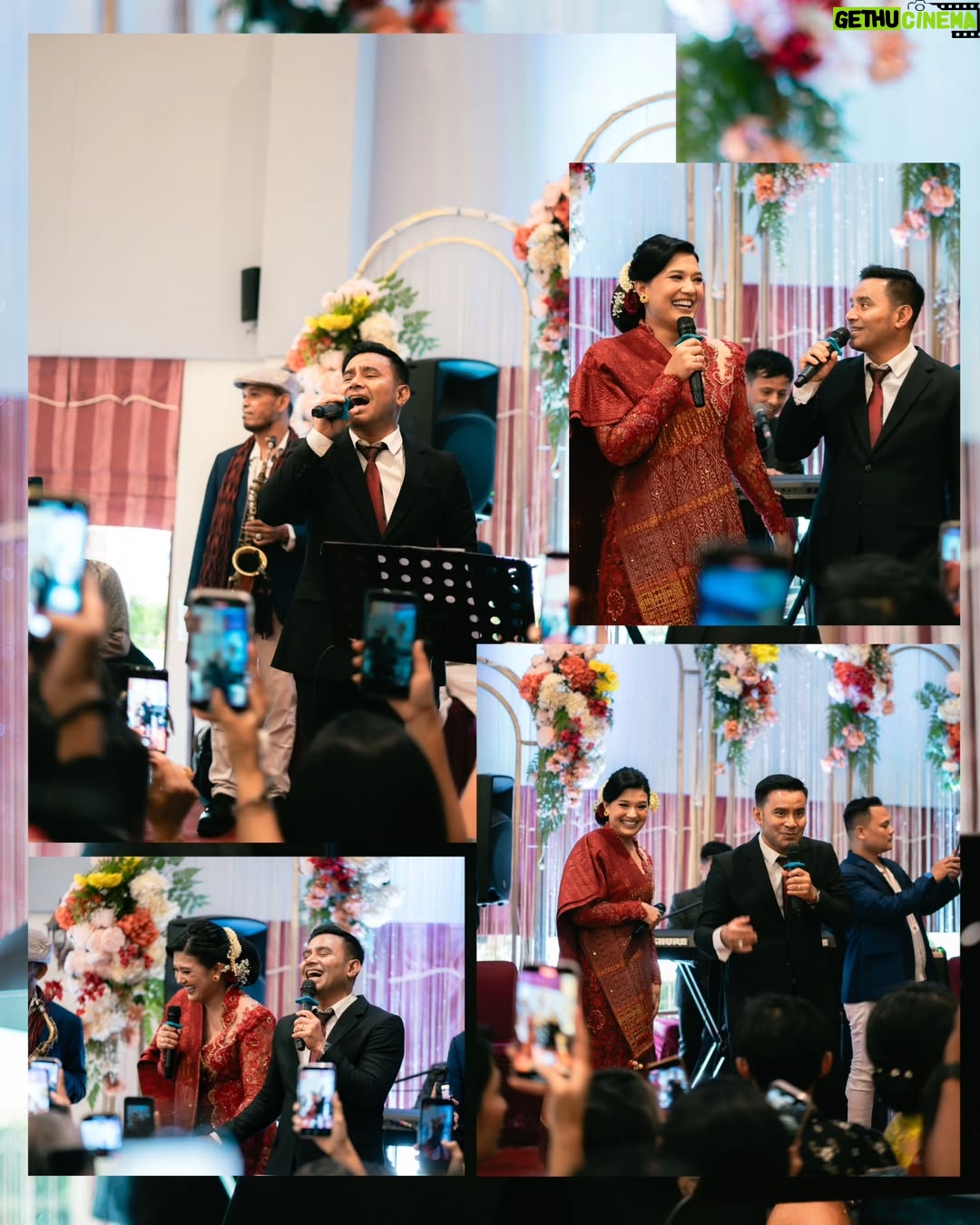 Duma Riris Silalahi - 110.1K Likes - Marpesta.. Mongoli itoku @doddy_boy_silalahi, lae ni A.Cleo, las roha nami nunga gabe be sude anak ni Amang dohot inong.. 

Molo adong manungkun ai ise do mambaen jas ni pak cleo, @judeo.sihotang dohot si @juandeo.sihotang nion ma @ruslihadiwinata 

Molo kebaya ku dohot inong nion ma @intanavantie.inav 

Molo songkethu, oma, dohot nantulang/besan dohot akka paribanku @drtheresiia @meldasilalah dohot ulos hela ni A. Cleo nion ma, ito na burju @merdisihombingluxury @merdisihombing

Atikboha sungkun2 rohamuna ate.. ❣️

Mauliate ma disude na manangiangkon.. Horas..