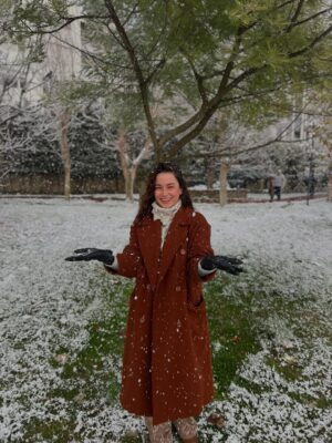 Ece Yaşar Instagram - Beklediğim gibiyim, hoşgeldin 2026’cığım. Güzel geldin⛄️