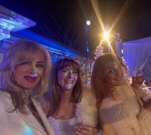 Eileen Davidson Instagram - Thank you @kylerichards18 !!! That was fun.  H/M @hmb_by_corina