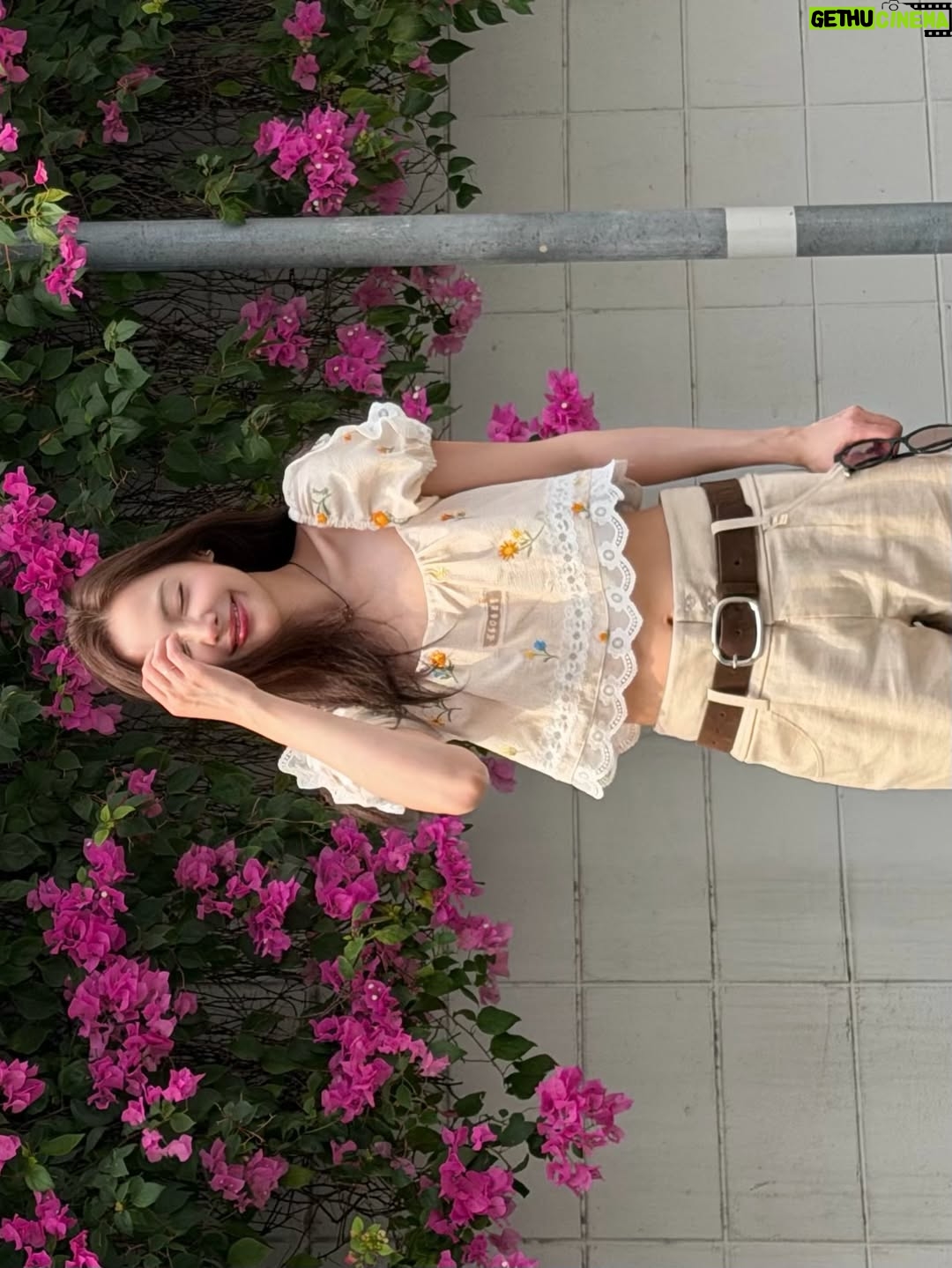 Eisaya Hosuwan - 62.5K Likes - summer, softly💘