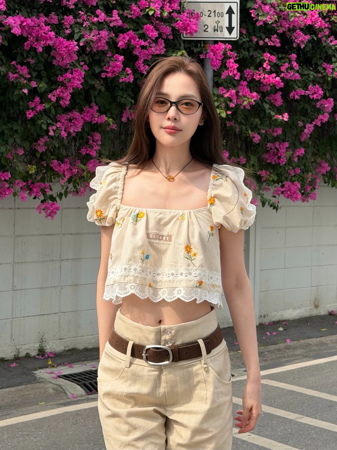 Eisaya Hosuwan - 62.5K Likes - summer, softly💘