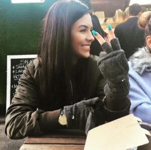 Ekin-Su Cülcüloğlu Instagram - Decided to do a little throwback dump to 2016. Ten years later…I’m still the same girl, always open to new opportunities and adventures without putting limits on myself(working in finance is just an example of that).
Appearance-wise….sure, there have been a few tweaks: new boobs, new teeth, a little touch of filler and Botox. But at my core, I’m still exactly the same❤️