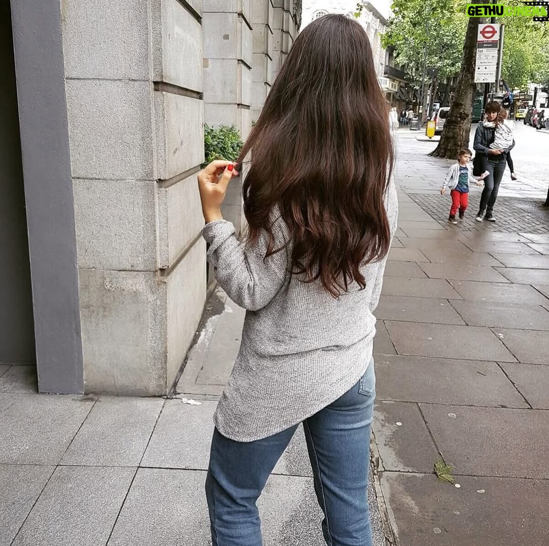 Ekin-Su Cülcüloğlu - 51.4K Likes - Decided to do a little throwback dump to 2016. Ten years later…I’m still the same girl, always open to new opportunities and adventures without putting limits on myself(working in finance is just an example of that).
Appearance-wise….sure, there have been a few tweaks: new boobs, new teeth, a little touch of filler and Botox. But at my core, I’m still exactly the same❤️