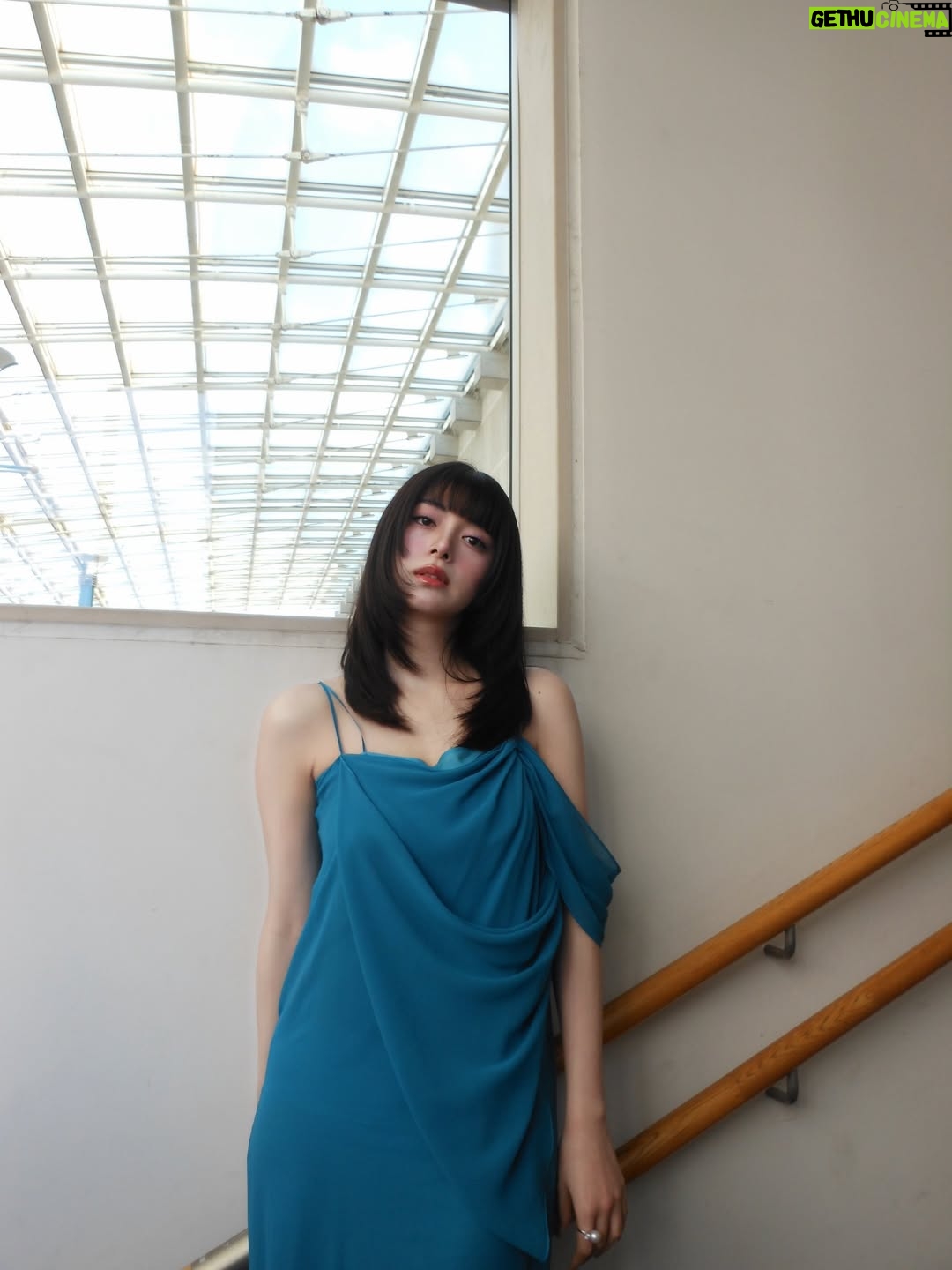 Elaiza Ikeda - 109.2K Likes - ただいま尾道🍋
最近あんまり写真撮ってなかったから
みんながたくさん撮ってくれたし私も撮った。
ので、めいっぱい載せます。
尾道の海みたいな青いドレス @ninaricci 

@rewrite_movie 
#尾道映画祭