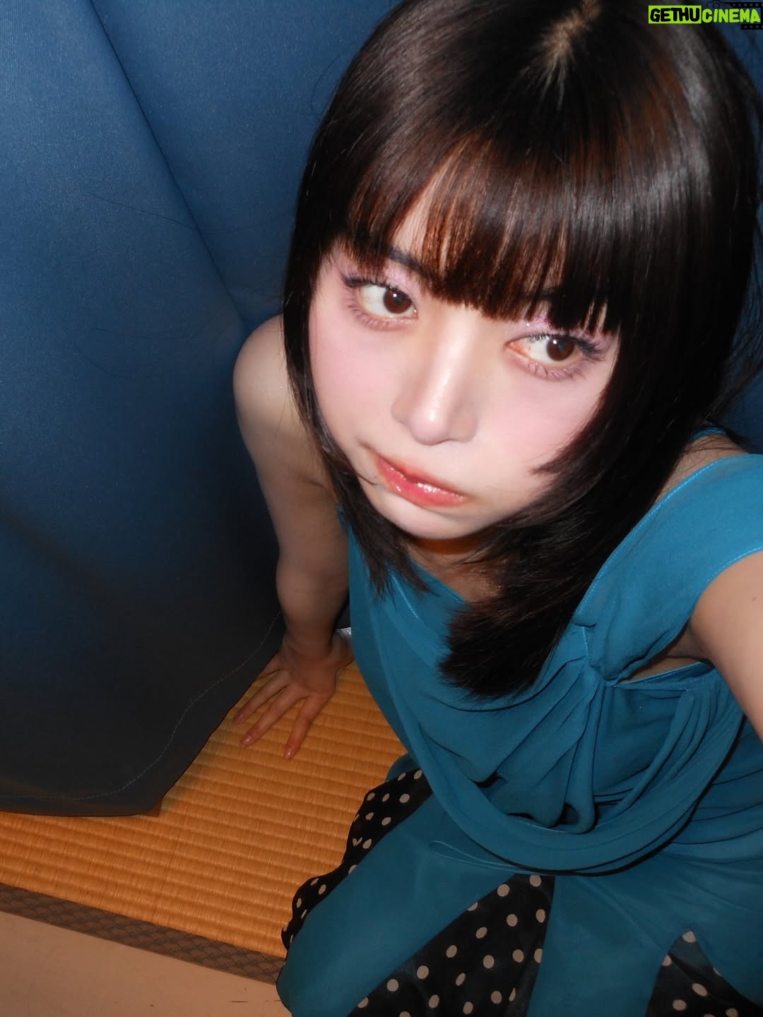 Elaiza Ikeda - 109.2K Likes - ただいま尾道🍋
最近あんまり写真撮ってなかったから
みんながたくさん撮ってくれたし私も撮った。
ので、めいっぱい載せます。
尾道の海みたいな青いドレス @ninaricci 

@rewrite_movie 
#尾道映画祭