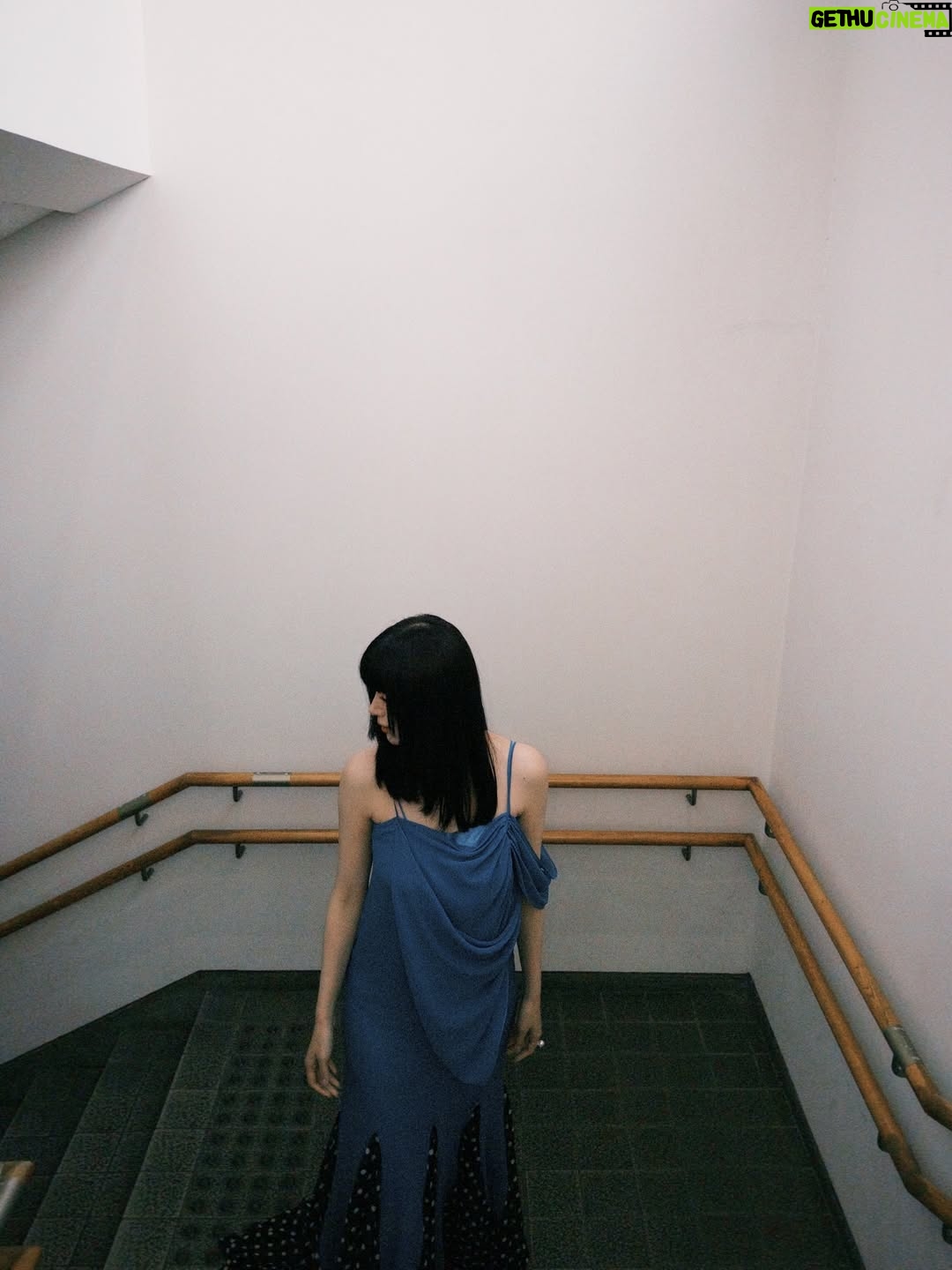 Elaiza Ikeda - 109.2K Likes - ただいま尾道🍋
最近あんまり写真撮ってなかったから
みんながたくさん撮ってくれたし私も撮った。
ので、めいっぱい載せます。
尾道の海みたいな青いドレス @ninaricci 

@rewrite_movie 
#尾道映画祭