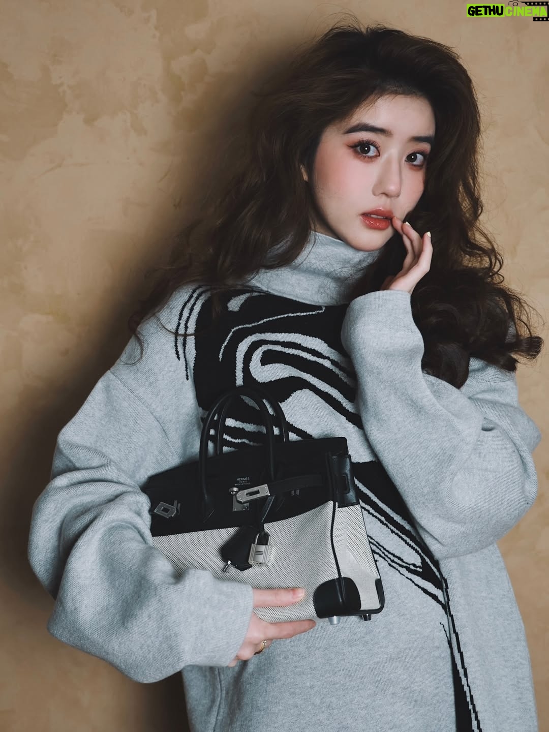 Eleanor Lee - 1.1K Likes - Soooooooooooooooooo?