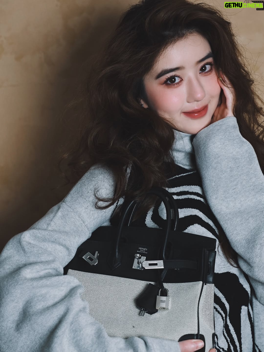 Eleanor Lee - 1.1K Likes - Soooooooooooooooooo?