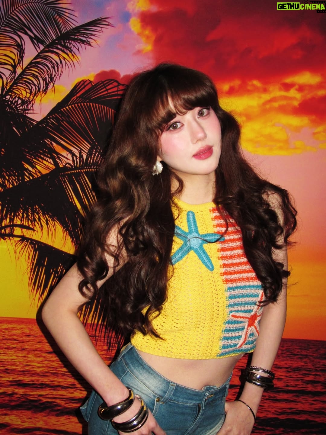 Eleanor Lee - 1.5K Likes - I’m ready for summer