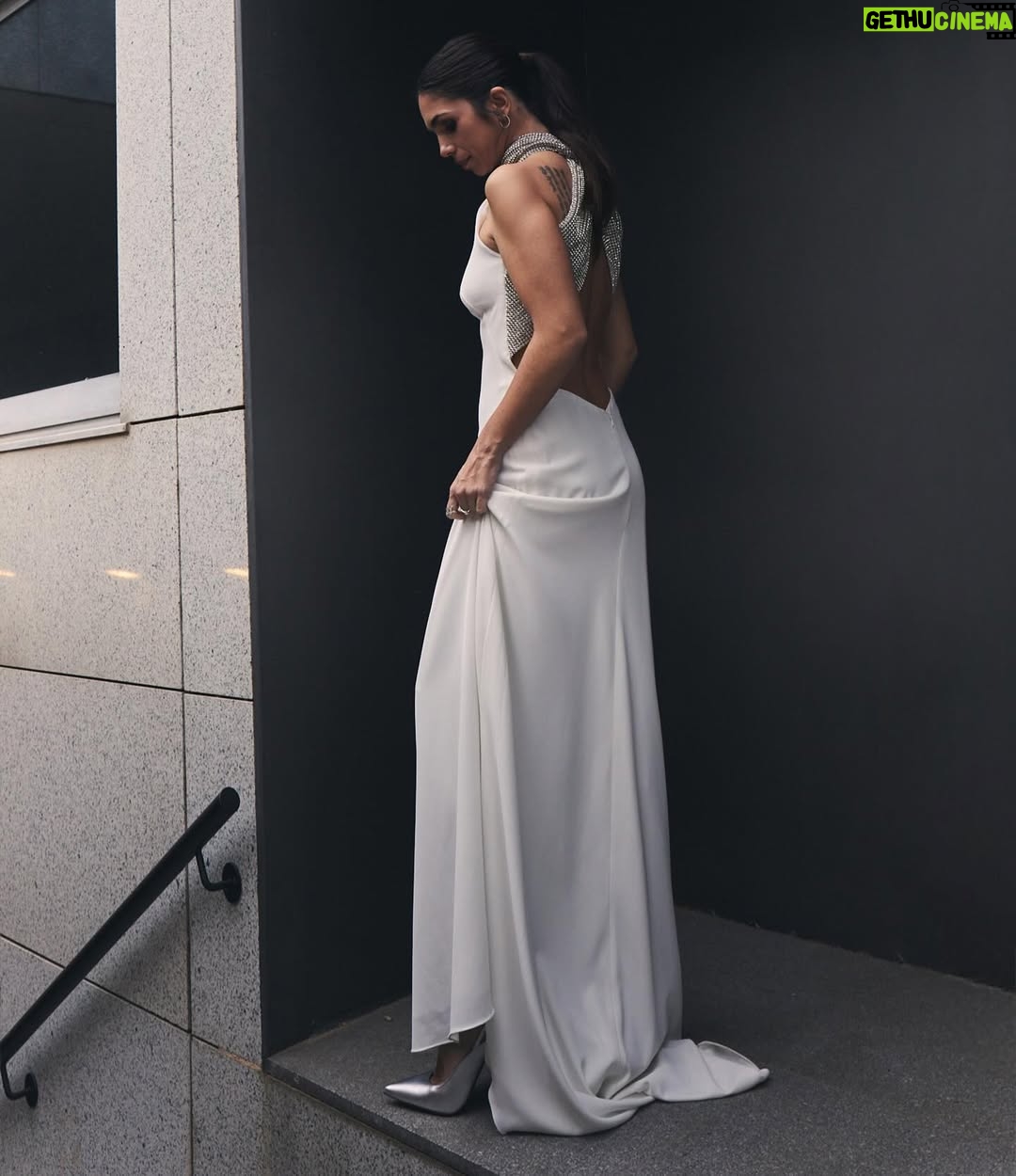 Elena Furiase - 15.7K Likes - GOYA 2026… 🌹🪽

✨Estilismo: @andrew.pocrid @capelliercapellier @pilardelcampo_  @valytyplace @mumit_jewelry @lodishoes 
✨Muah: @lancomeofficial @veronica__ruz #makeup #publi
✨Foto: @jpageorge @_isra_lozano