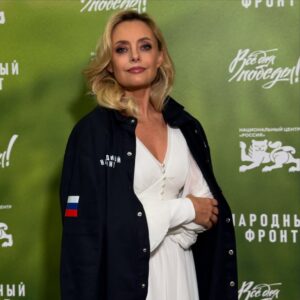 Elena Maksimova Instagram - ŠŃŃŠ·ŃŃ, ŠæŃŠ¾ŃŃŠøŃе, ŃŃŠ¾ ŃŠµŠ“ко ГелŃŃŃ Š½Š¾Š²Š¾ŃŃŃŠ¼Šø в ŃŃŠ¾Š¹ ŃŠ¾ŃŠøŠ°Š»ŃŠ½Š¾Š¹ ŃŠµŃŠø. ŠÆ в какой-ŃŠ¾ Š¼Š¾Š¼ŠµŠ½Ń ŠæŠ¾Š½ŃŠ»Š°, ŃŃŠ¾ Š»ŠøŃŠ½Ńми Šø ŃŠ°Š±Š¾Ńими новоŃŃŃŠ¼Šø мне ŠŗŠ¾Š¼ŃоŃŃŠ½ŠµŠµ ГелиŃŃŃŃ Š² ТРканале, а зГеŃŃ Š²ŃŠŗŠ»Š°Š“ŃŠ²Š°Ń виГео на ŠæŠµŃŠ½Šø Šø вŃŃŃŃŠæŠ»ŠµŠ½ŠøŃ. Š Š°Š±Š¾ŃŠ°Ń Ń ŠŗŠ°Š¶Š“ŃŠ¹ ГенŃ, Šø ŠæŃŠ°ŠŗŃŠøŃŠµŃŠŗŠø ŠŗŠ°Š¶Š“ŃŠ¹ Š“ŠµŠ½Ń Š²ŃŃŃŃŠæŠ°Ń. ŠŠµŠŗŠ¾ŃоŃŃŠµ Š¼ŠµŃŠ¾ŠæŃŠøŃŃŠøŃ Š½ŠµŠ»ŃŠ·Ń Š°Š½Š¾Š½ŃŠøŃоваŃŃ ŠøŠ»Šø Š¾ŃŠ²ŠµŃаŃŃ Š² ŃŠµŃŠø. ŠŃа ŠøŠ½ŃŠ¾ŃŠ¼Š°ŃŠøŃ Š“Š»Ń ŃŠµŃ
, ŠŗŃŠ¾ Š¼Š¾Š½ŠøŃŠ¾ŃŠøŃ Š¼Š¾Š¹ Š³ŃŠ°ŃŠøŠŗ. Также в ТРканале Ń Š¾Š±ŃŠ°ŃŃŃ ŃŠ¾ ŃŠ²Š¾ŠøŠ¼ Š·ŃŠøŃелем Šø Š»ŃŠ“ŃŠ¼Šø, ŠŗŃŠ¾ ŠæŠ¾Š“Š“ŠµŃŠ¶ŠøŠ²Š°ŠµŃ менŃ. ŠŠ°ŠæŃимеŃ, за ŠæŠµŃŠ½Ń Ā«Š¢Ń Š²ŠµŃŠ½ŠøŃŃ Š“Š¾Š¼Š¾Š¹Ā» ŠøŠ“ŠµŃ ŠŗŠ°Š¶Š“Š¾Š“Š½ŠµŠ²Š½Š¾Šµ Š³Š¾Š»Š¾ŃŠ¾Š²Š°Š½ŠøŠµ в Ń
ŠøŃ-ŠæŠ°ŃŠ°Š“е ŃŠ°Š“ио Ā«ŠŠ¾ŃГоŃŃŃĀ». ŠŃли Ń
Š¾ŃŠøŃе помоŃŃ ŠæŠµŃŠ½Šµ, ŠµŃŠ»Šø не ŃŃŃŠ“но, голоŃŃŠ¹Ńе, ŠæŠ¾Š¶Š°Š»ŃŠ¹ŃŃŠ°. š Š”ŠæŠ°ŃŠøŠ±Š¾ болŃŃŠ¾Šµ Š²ŃŠµŠ¼! ā¤ļø