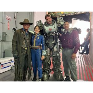 Ella Purnell Instagram - stupid ridiculous silly amounts of late. BUT. look how much fun we had making this season. I love this family so much. I love this show. Enjoy some silly ol’ bts!!!!! 🤡🎪🎲💥🤖😈👻🎀 FALLOUT SEASON 2 BABY!!!!!