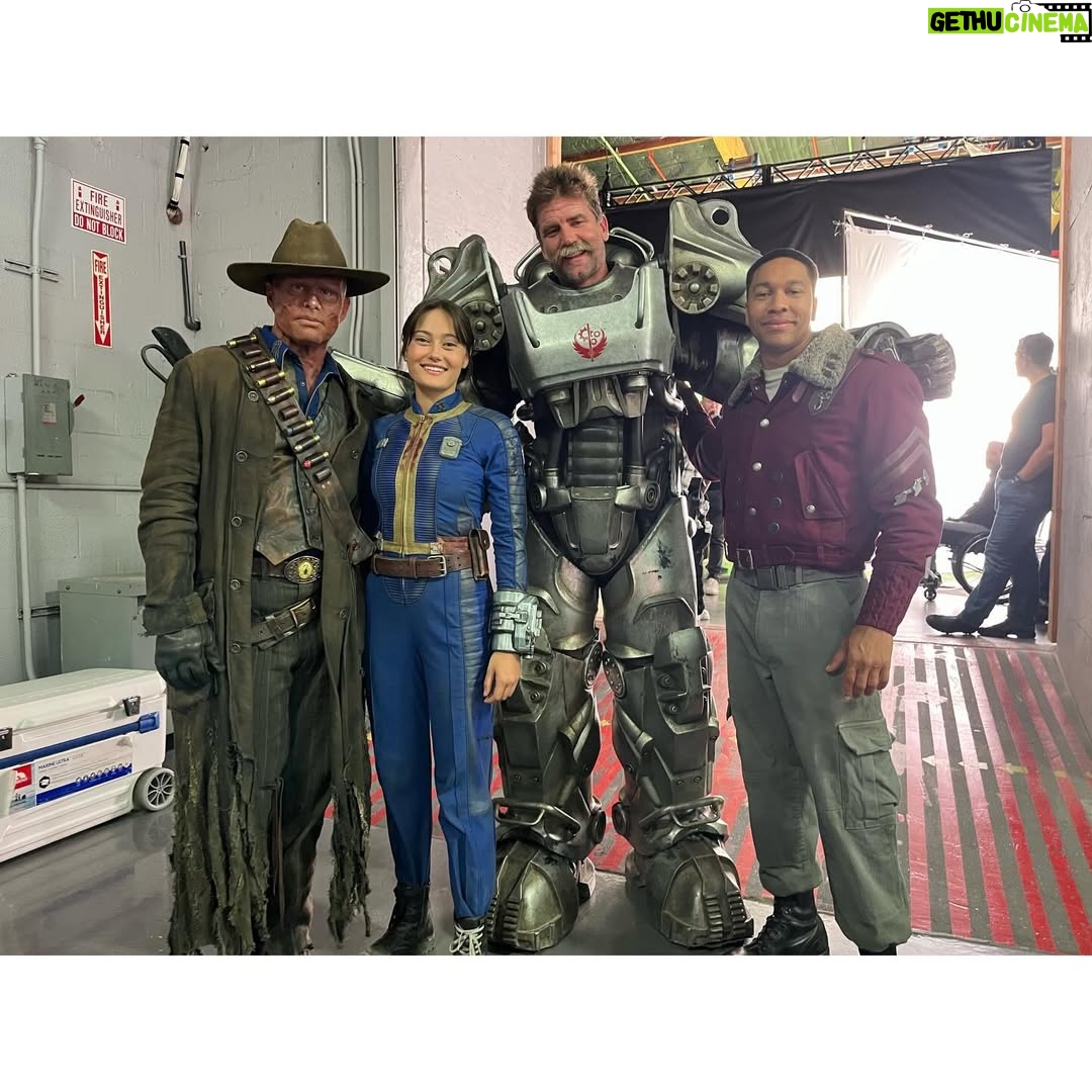 Ella Purnell - 242.3K Likes - stupid ridiculous silly amounts of late. BUT. look how much fun we had making this season. I love this family so much. I love this show. Enjoy some silly ol’ bts!!!!! 🤡🎪🎲💥🤖😈👻🎀 FALLOUT SEASON 2 BABY!!!!!