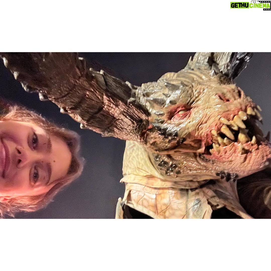 Ella Purnell - 242.3K Likes - stupid ridiculous silly amounts of late. BUT. look how much fun we had making this season. I love this family so much. I love this show. Enjoy some silly ol’ bts!!!!! 🤡🎪🎲💥🤖😈👻🎀 FALLOUT SEASON 2 BABY!!!!!