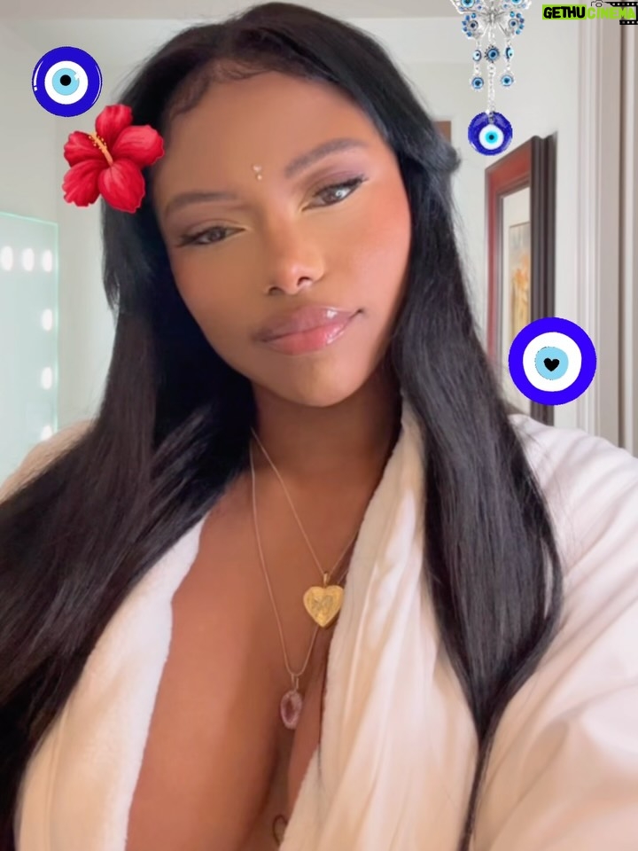 Elle Monae - 3 Likes - 3 eyes. 2 to look. 1 to see. ☯️🪷