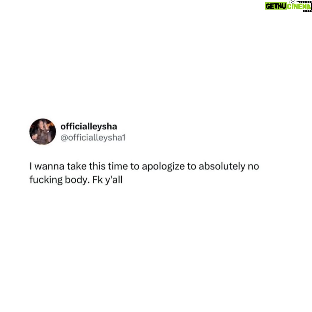 Elle Monae - 3 Likes - 🏝️👙☀️