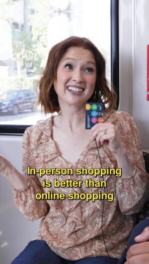 Ellie Kemper Instagram - Episode 550: In person shopping is better than online shopping feat @elliekemper and @kohls 

Hosted by @kareem
Created/Produced by Kareem Rahma (@kareem) and Andrew Kuo (@akuoproject)
Edited by @tylerbat  #kohlsfinds #podcast #hottakes #subwaytakes #interview #nyc #ad