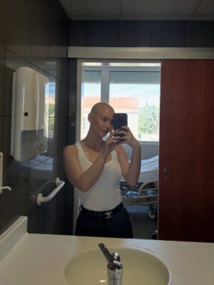 Éloïse Appelle Instagram - 4 février, journée mondiale contre le cancer 🎗️
On n’oublie pas que le dépistage sauve des vies.
Un petit geste, qui peut tout changer!
Prenez soin de vous 🤍