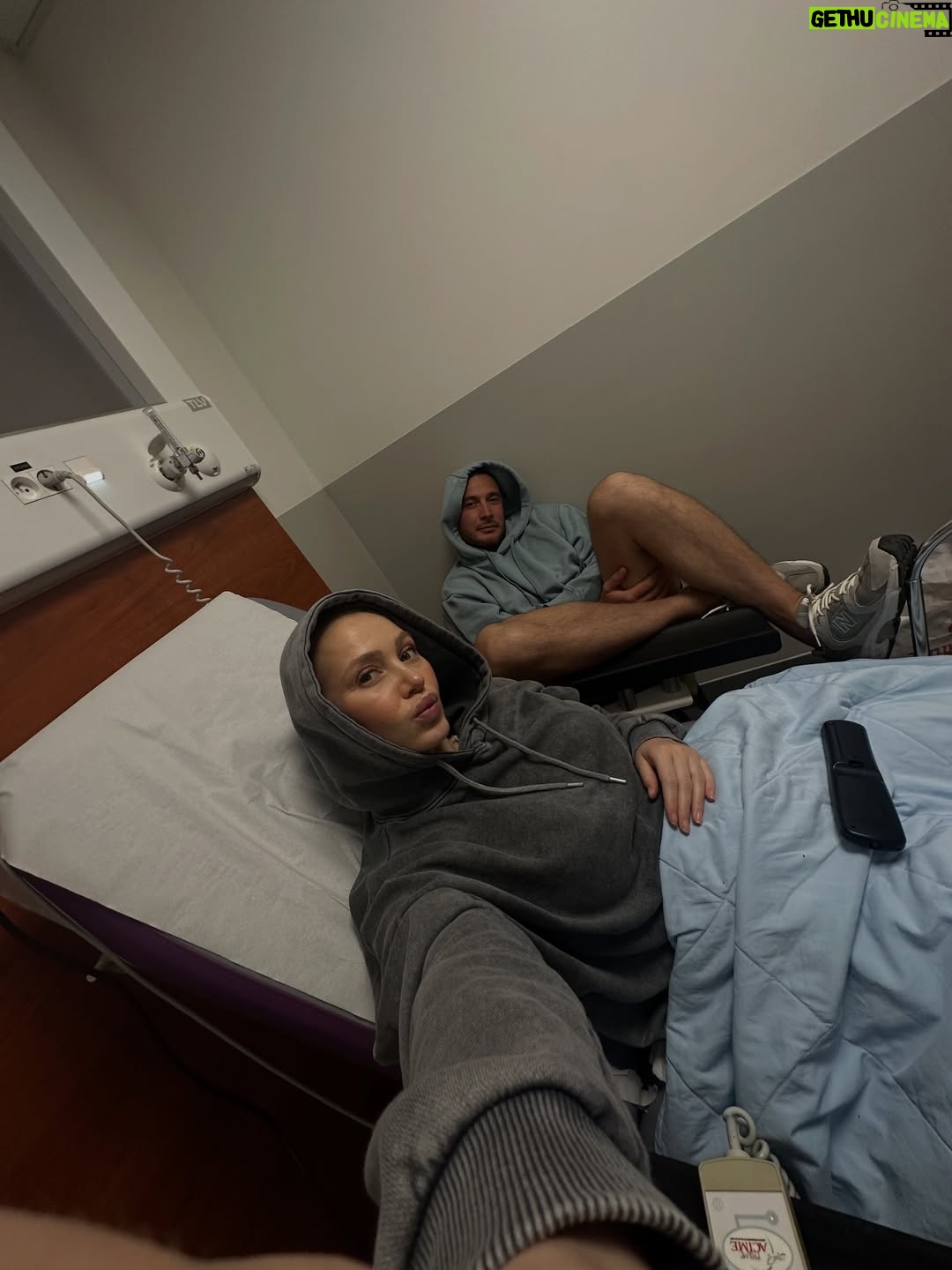 Éloïse Appelle - 342.3K Likes - 4 février, journée mondiale contre le cancer 🎗️
On n’oublie pas que le dépistage sauve des vies.
Un petit geste, qui peut tout changer!
Prenez soin de vous 🤍