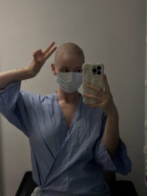 Éloïse Appelle Instagram - 4 février, journée mondiale contre le cancer 🎗️
On n’oublie pas que le dépistage sauve des vies.
Un petit geste, qui peut tout changer!
Prenez soin de vous 🤍