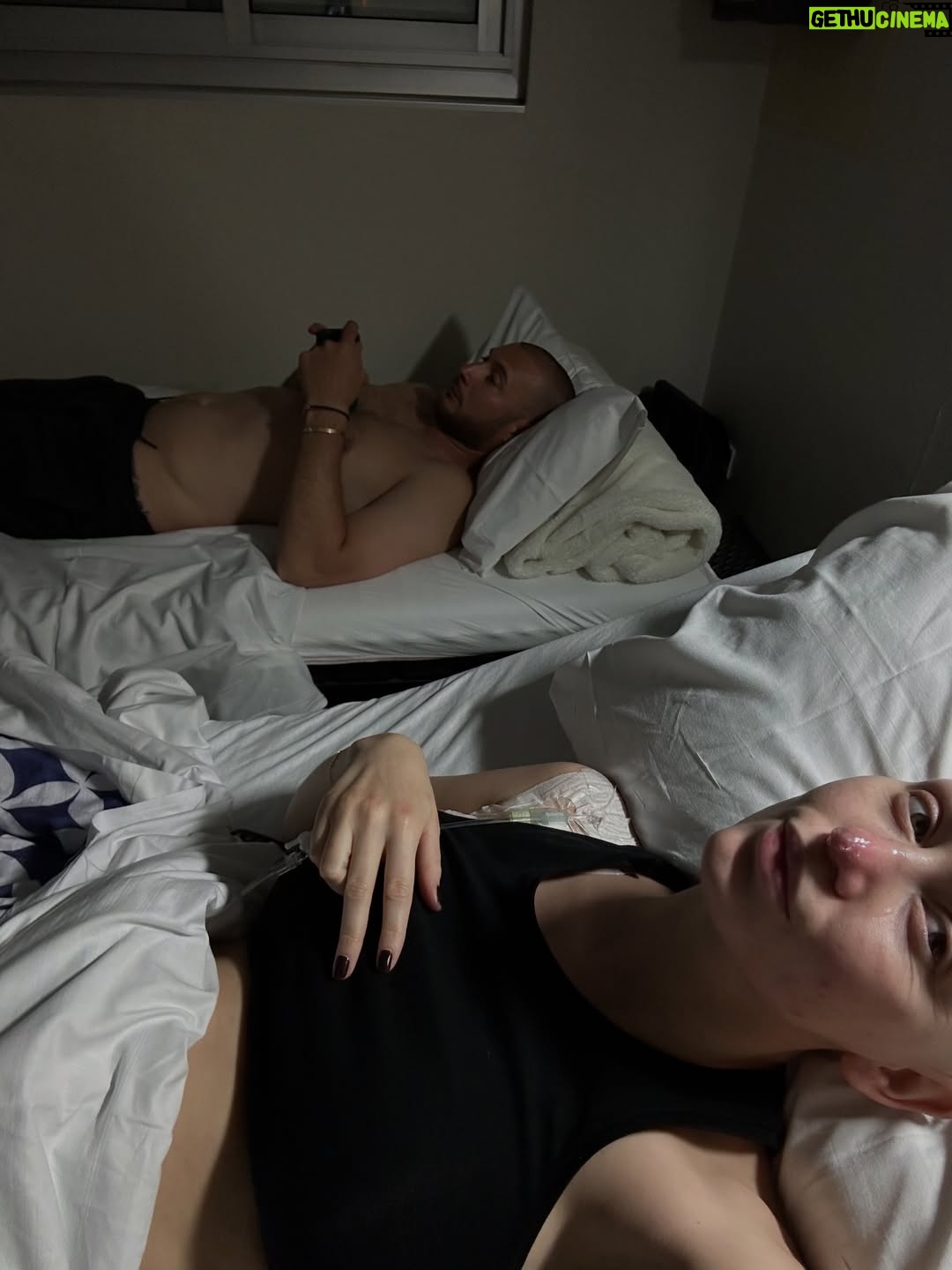 Éloïse Appelle - 342.3K Likes - 4 février, journée mondiale contre le cancer 🎗️
On n’oublie pas que le dépistage sauve des vies.
Un petit geste, qui peut tout changer!
Prenez soin de vous 🤍