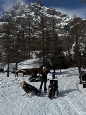 Elys Hutchinson Instagram - Bella vita 🇮🇹 🍝 ❄️