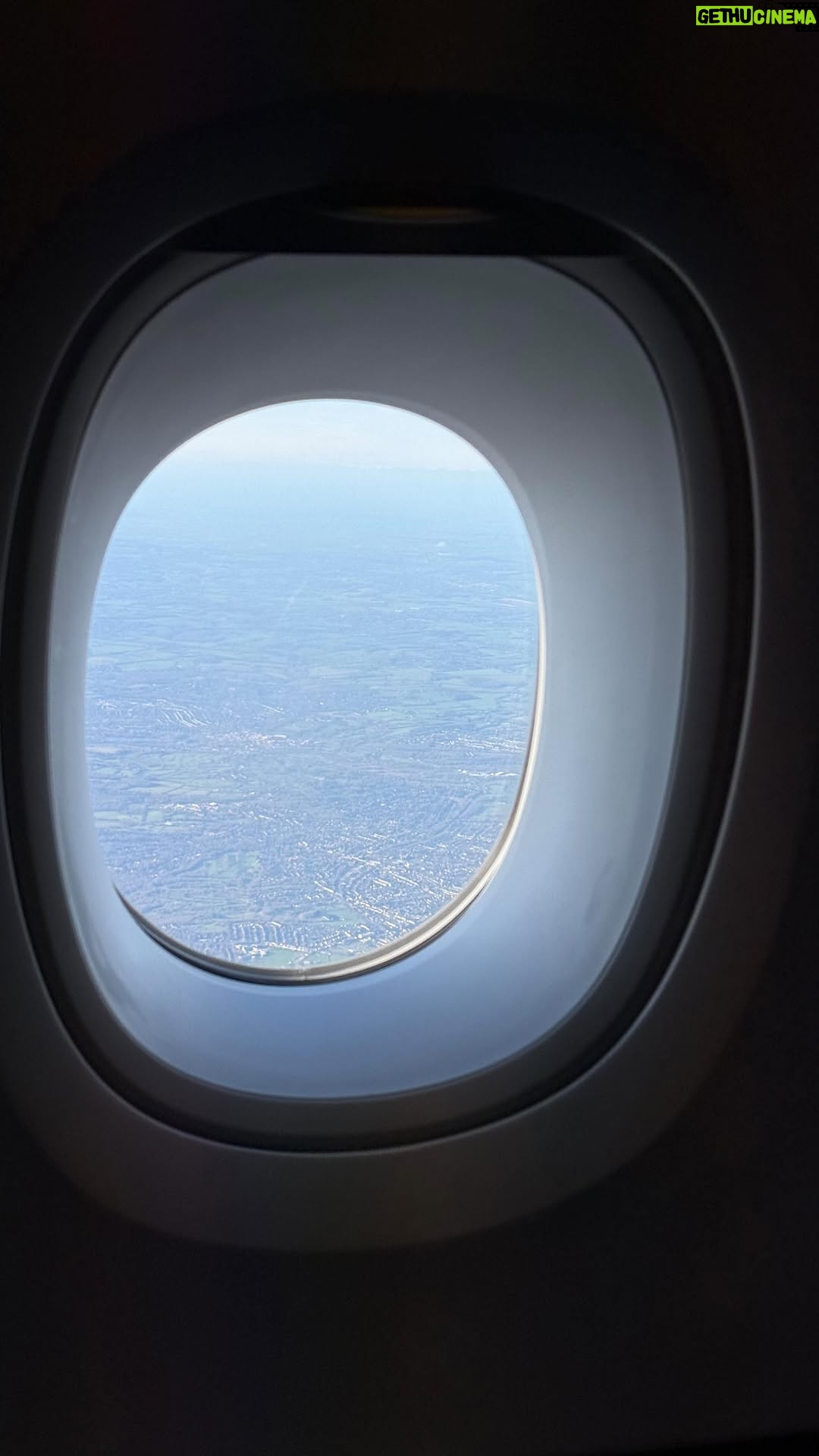 Emily Canham - 8.5K Likes - home home 🥹🇬🇧✈️

#travelvlog