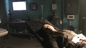 Emily Hampshire Instagram - #2016 was a GREAT year: I shot #schittscreek during the day and #12monkeys at night, @amyjuliasegal made my fave @schittscreek webisode (remember webisodes?), @syfy put out this cool #jennifergoines commercial, I slept everywhere I could (on sets & read thrus), I got Invisalign, Stevie got a suitcase of makeup, @amandaschull drew pics of my Bitmoji when I couldn’t be at the read thrus, I met little Terry the 🐢 who I got to watch grow up, and I saw this hibernating bear sleeping bag online for the first time and have asked Santa for it every Xmas since!