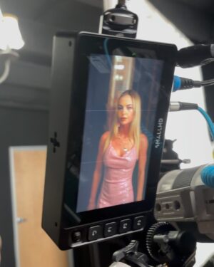 Emma Kotos Instagram - That’s a wrap on “Back of the unwanted bride” coming out soon 🎬 one of the best cast and crew I’ve ever worked with
@cindee_sun
@wangluyinghome
