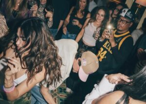 Emmanuelle Chriqui Instagram - THE Epic Birthday Dance Party made a comeback this weekend… and a NIGHT was had!! Thank you to everyone who came we love you so much ❤️ Might have to make this a yearly thing now 😉✨

📸 @cibellelevi
