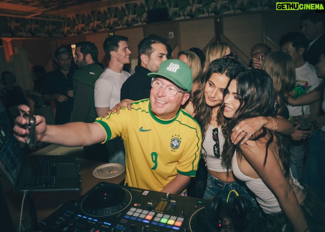 Emmanuelle Chriqui - 43.8K Likes - THE Epic Birthday Dance Party made a comeback this weekend… and a NIGHT was had!! Thank you to everyone who came we love you so much ❤️ Might have to make this a yearly thing now 😉✨

📸 @cibellelevi
