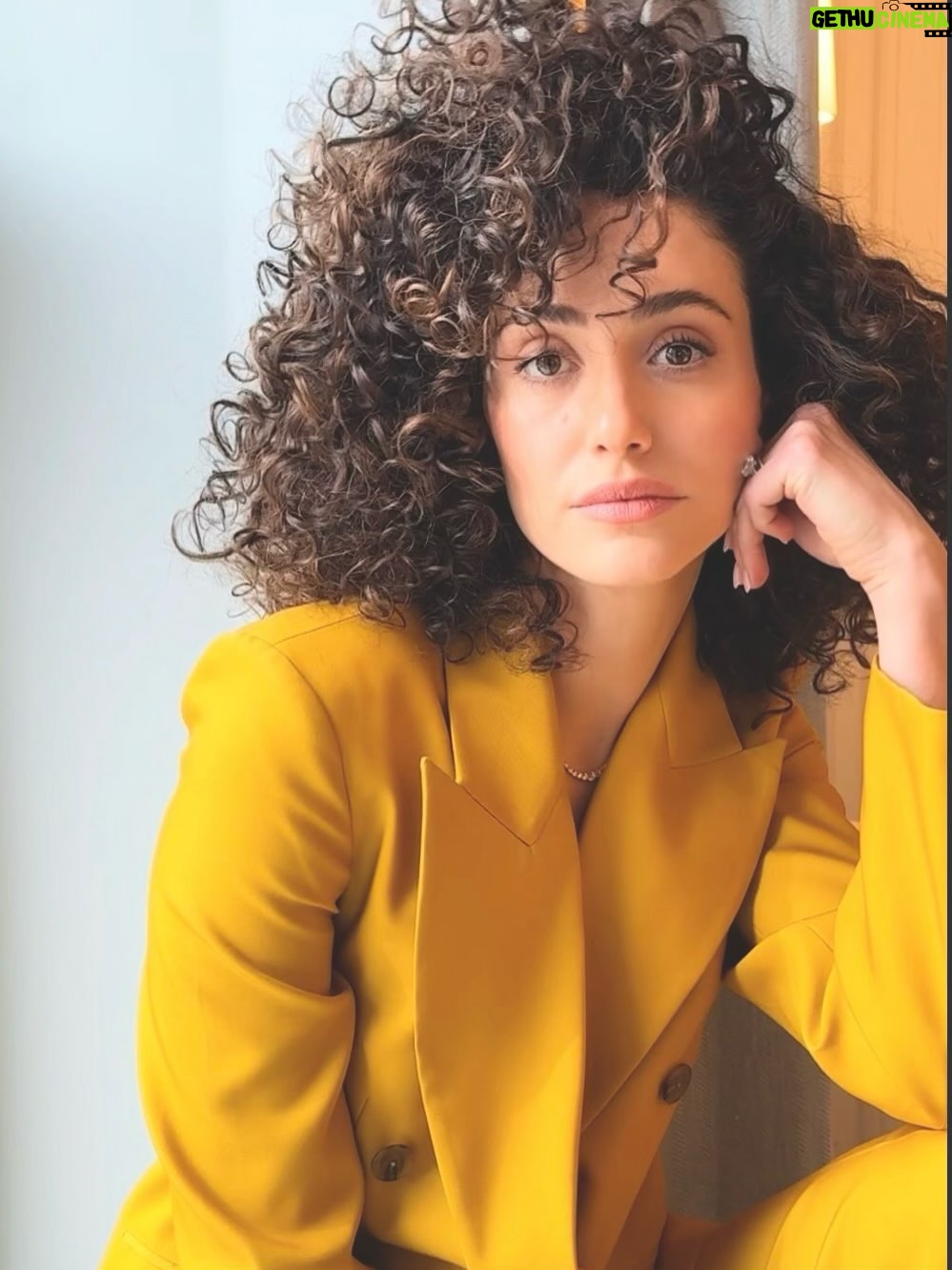 Emmy Rossum - 144.1K Likes - Good day for hair, suiting and a talk circle.
@heirlome 
@leightonjewels 
@genevieveherr 
@vernonfrancois
