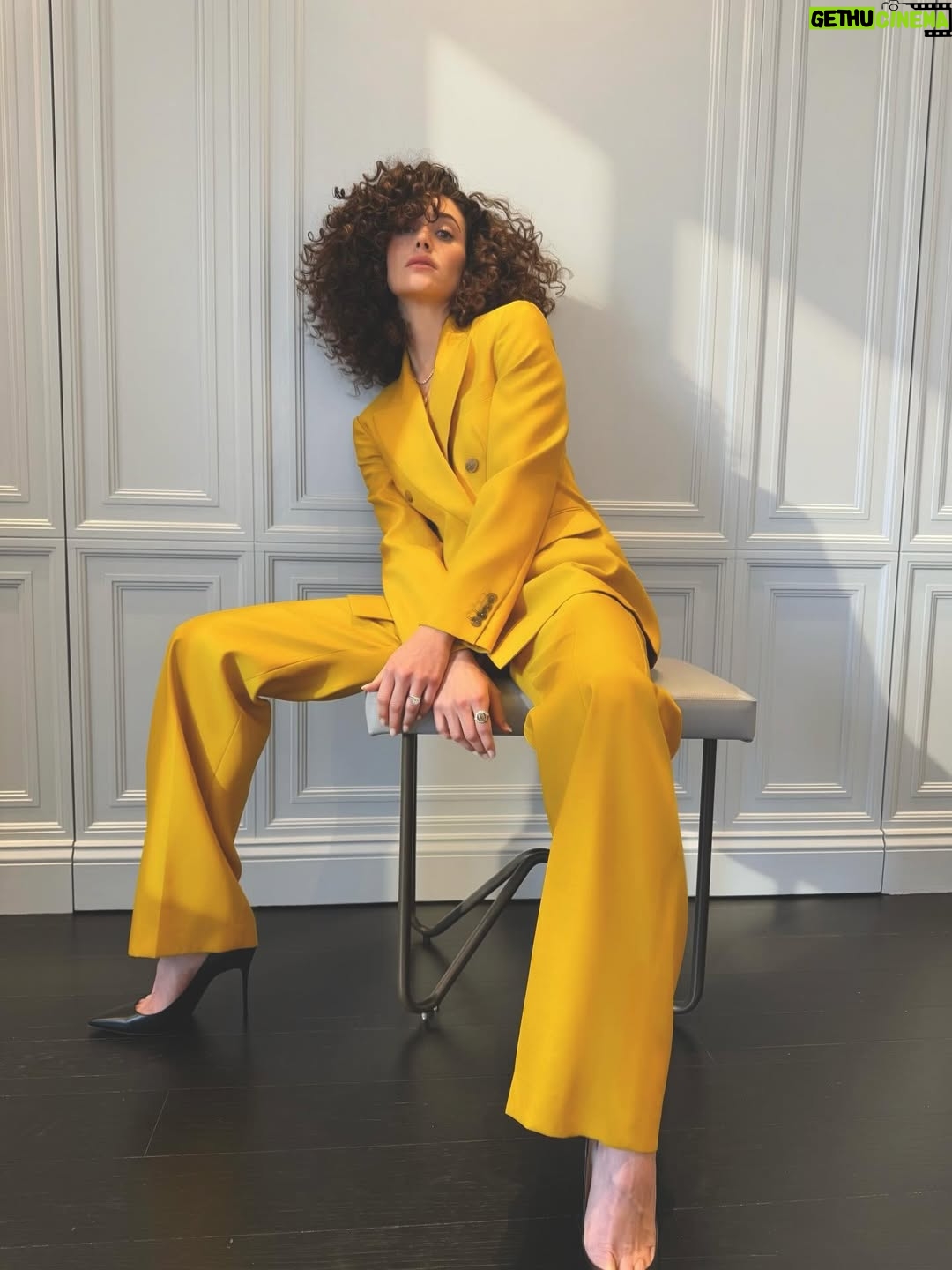 Emmy Rossum - 144.1K Likes - Good day for hair, suiting and a talk circle.
@heirlome 
@leightonjewels 
@genevieveherr 
@vernonfrancois