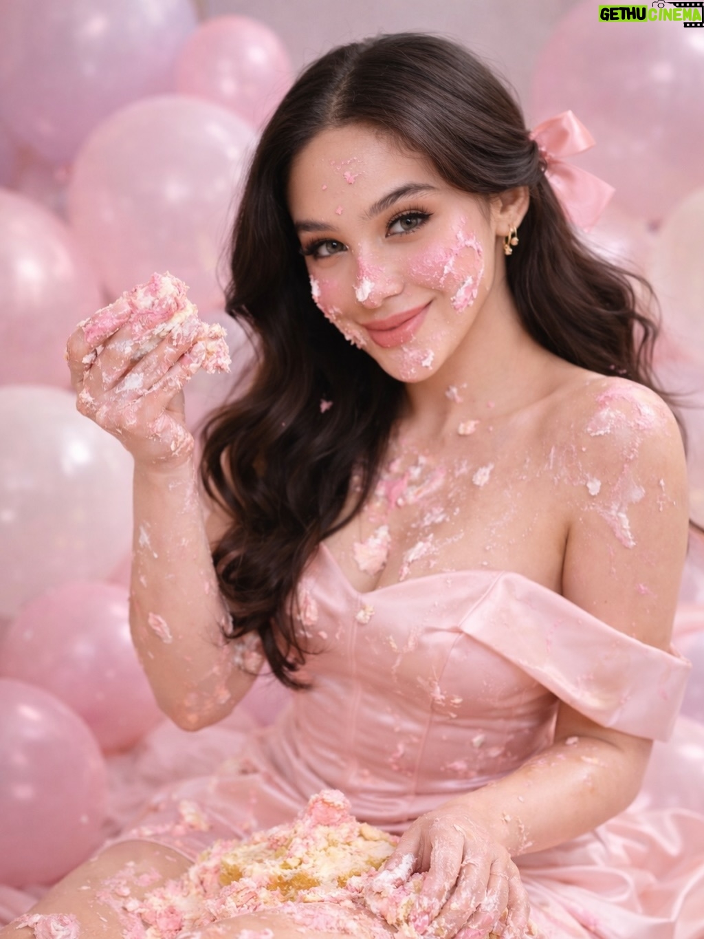Empress Schuck - 5K Likes - No photo shoot, no problem😅 33 is the new 23🎈🎂🥳
