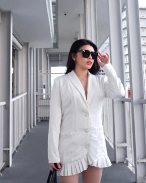 Erika Balagtas Instagram - Hello?