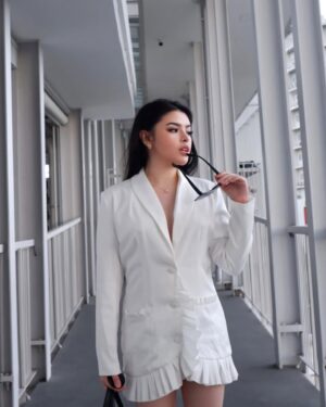 Erika Balagtas Instagram - Hello?