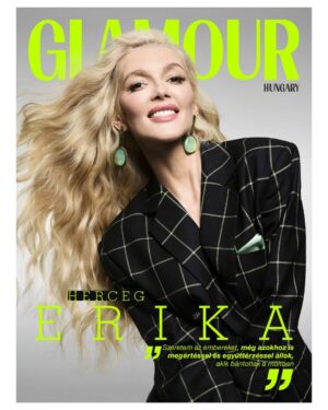 Erika Gertseg Instagram - Herceg Erika hét éven keresztül volt a VIA Gra nevű zenekar oszlopos tagja, Oroszországban és Ukrajnában épített karriert, 2022-ben pedig megköszönte és elfogadta a kihívást, hogy Magyarországon is megmutassa, mire képes. Az X-faktor után 2025-től Megasztár zsűrijében egyengeti a versenyzői útját, és nagyon úgy fest, hogy végre magyar nyelvű dalokon keresztül énekesnőként is megismerhetjük őt.
Herceg Erika a GLAMOUR digitális címlapja kapcsán őszintén mesélt a lezárásokról, az újrakezdésről és az önbizalomhiányról. Olvasd el a teljes interjút a Glamour.hu oldalán!
Produkciós menedzsment: Csáti Melinda @melindacsati
Szerző: Somogyi-Tóth Beáta @stothbeata
Fotó: Aradi Nóra @aradinori
Fotóasszisztens: Rab Roland @rolandrab
Stylist: Kiss Márk @kissmark_official
Stylistasszisztens: Szabó Anikó
Smink: Kardos Júlia @juliakardos.mua
Haj: Kozma Norbert @kozmanorbi
Művészeti vezető: Schneider Zoltán @sczoli
Vágó: Szekrényesy Dávid