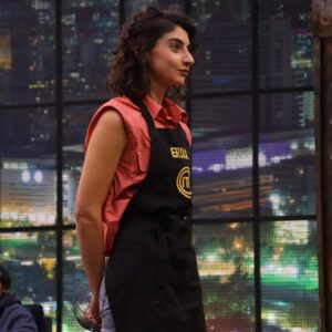 Erika Toa Russo Instagram - Gracias, son TOP🧡 
Gracias por permitirme ser parte de esta experiencia surreal que es #MasterChefCelebrityEc 🤟🏽
Una aventura llena de emociones que me permitió conocer a gente increíble, transparente y genuina en un momento donde todos eramos vulnerables y nos dimos fuerza el uno al otro, un verdadero equipo! Les quiero y los llevaré siempre en mi corazón 🥰
Gracias a ustedes, al público, a mis fans adorados por el cariño, por dedicarnos su tiempo cada noche y aguantarnos! Espero no haberles decepcionado y les agradeceré siempre por su apoyo incondicional🙏
Mi pasión x la gastronomía es cada vez más fuerte y mi promesa de rendir homenaje a la gastronomía ecuatoriana cada vez más presente🇪🇨

Gracias a los Chefs por sus perlas! @chefcarosanchez #ChefRausch @irenegonzalez_oficial @chefceciliacedeno

Gracias al crew @germanporras.oficial @maokintana y a todo el equipo de producción @teleamazonasec y a nuestra @flacaarellano x ser el motor de todo💛
