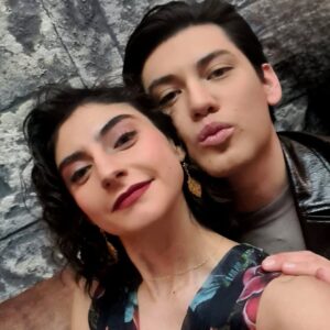 Erika Toa Russo Instagram - Gracias, son TOP🧡 
Gracias por permitirme ser parte de esta experiencia surreal que es #MasterChefCelebrityEc 🤟🏽
Una aventura llena de emociones que me permitió conocer a gente increíble, transparente y genuina en un momento donde todos eramos vulnerables y nos dimos fuerza el uno al otro, un verdadero equipo! Les quiero y los llevaré siempre en mi corazón 🥰
Gracias a ustedes, al público, a mis fans adorados por el cariño, por dedicarnos su tiempo cada noche y aguantarnos! Espero no haberles decepcionado y les agradeceré siempre por su apoyo incondicional🙏
Mi pasión x la gastronomía es cada vez más fuerte y mi promesa de rendir homenaje a la gastronomía ecuatoriana cada vez más presente🇪🇨

Gracias a los Chefs por sus perlas! @chefcarosanchez #ChefRausch @irenegonzalez_oficial @chefceciliacedeno

Gracias al crew @germanporras.oficial @maokintana y a todo el equipo de producción @teleamazonasec y a nuestra @flacaarellano x ser el motor de todo💛