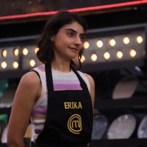 Erika Toa Russo Instagram - Gracias, son TOP🧡 
Gracias por permitirme ser parte de esta experiencia surreal que es #MasterChefCelebrityEc 🤟🏽
Una aventura llena de emociones que me permitió conocer a gente increíble, transparente y genuina en un momento donde todos eramos vulnerables y nos dimos fuerza el uno al otro, un verdadero equipo! Les quiero y los llevaré siempre en mi corazón 🥰
Gracias a ustedes, al público, a mis fans adorados por el cariño, por dedicarnos su tiempo cada noche y aguantarnos! Espero no haberles decepcionado y les agradeceré siempre por su apoyo incondicional🙏
Mi pasión x la gastronomía es cada vez más fuerte y mi promesa de rendir homenaje a la gastronomía ecuatoriana cada vez más presente🇪🇨

Gracias a los Chefs por sus perlas! @chefcarosanchez #ChefRausch @irenegonzalez_oficial @chefceciliacedeno

Gracias al crew @germanporras.oficial @maokintana y a todo el equipo de producción @teleamazonasec y a nuestra @flacaarellano x ser el motor de todo💛