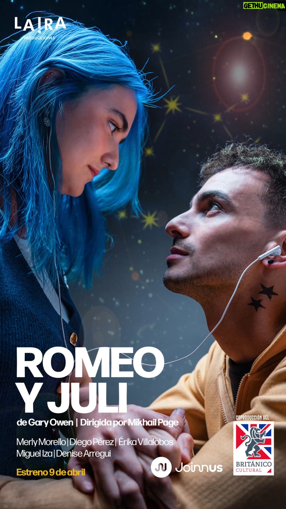 Érika Villalobos - 369 Likes - ¡ROMEO Y JULI, de Gary Owen, es para ti!

No te pierdas esta reinterpretación del clásico de Shakespeare, donde dos adolescentes galeses, criados a pocas calles de distancia, pero de mundos completamente distintos, se enamoran por primera vez y quedan prendidos el uno del otro.

⭐ Director: Mikhail Page
👥 Elenco: Diego Pérez, Merly Morello, Érika Villalobos, Miguel Iza, Denise Arregui

🗓️ Temporada: 09 de abril al 01 de junio de 2026

🕒 Hora: Jueves a lunes 8:00 p.m., domingos 7 p.m.

📍 Lugar: Teatro Británico

🎟️ Entradas en Joinnus:  https://bit.ly/romeoyjuli