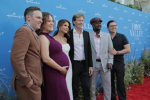 Erin Krakow Instagram - Celebrating the Season 13 finale of @wcth_tv and the Season 1 launch of @hallmarkplus Hope Valley: 1874 with fam, friends, and fetus!