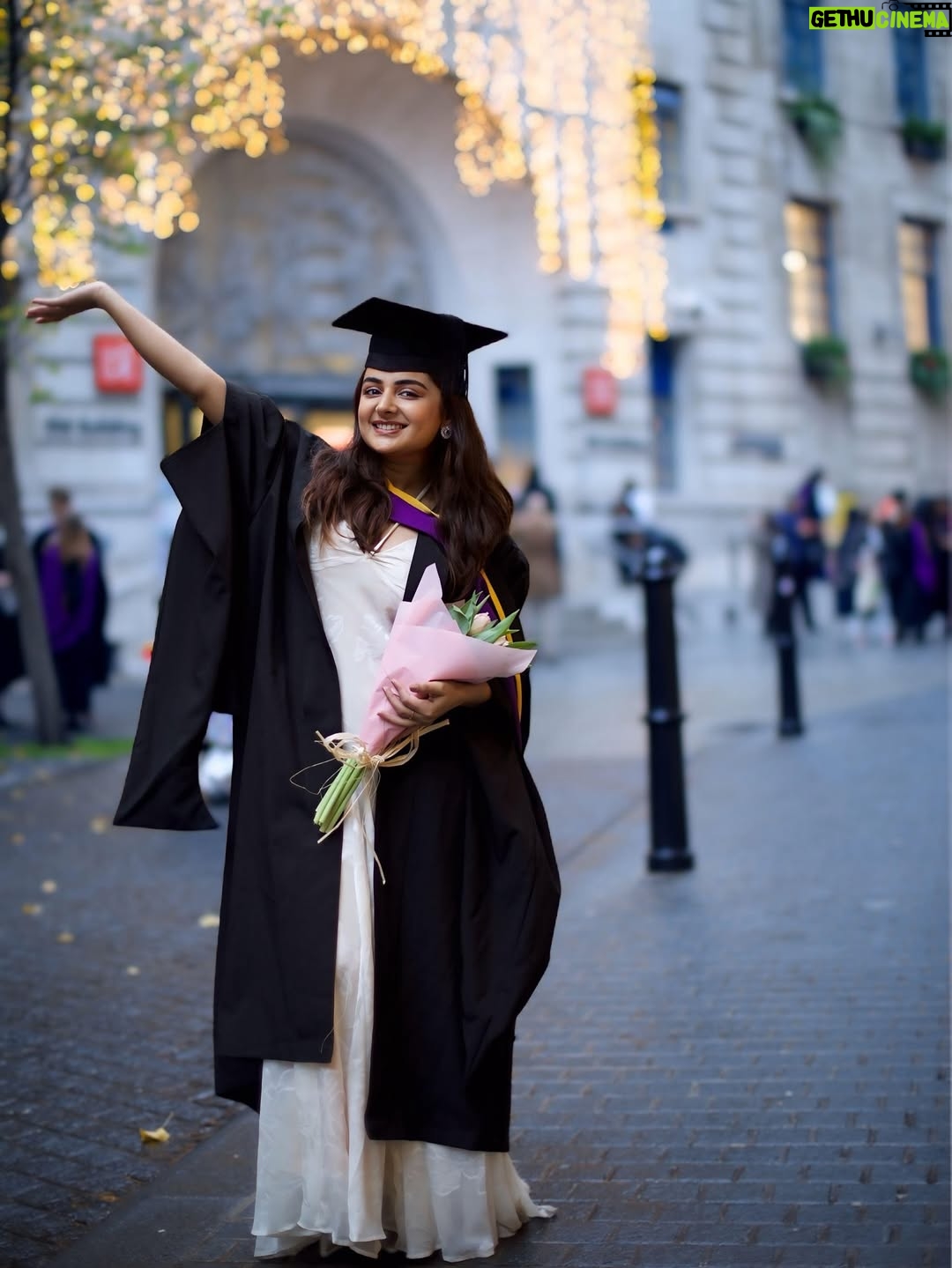Esther Anil - 226.7K Likes - A couple of years back, I was on a train when my dad called me to say he had met someone whose daughter was going to the London School of Economics. He said it would be great if I could connect with her, maybe someday I could look at applying there too.

I told him, honestly, are you kidding me? That was way too big a fish for us to catch. I didn’t even dream of going there back then. I didn’t say it out loud, but in my head I thought lol, my dad is a fool with such unrealistic dreams.

Cut to today, here I am, his daughter, standing in front of the London School of Economics, graduated in International Development.

There is so much magic in life.

To my parents, whom I didn’t even tell I got into LSE at first, because I knew they wouldn’t be able to afford it. Both my brothers were already on student loans. I didn’t have that kind of money either. No matter what grants or help you get, it still felt like an expensive decision.

All they said was, We know how much you want this. Money will come. You are going.

My parents have flaws, and I do call them out from time to time. But what I can never ignore is how deeply they show up for their children. They will go to any extent for us. Sometimes it’s scary. But as children, as human beings, that’s what you want, parents who stand by you even if hell breaks loose.

Thank you, Appa and Amma.
Thank you for teaching me to dream, and to chase those dreams.
Thank you for loving me the way you do.

Last week, in a media interview, I said,
“I got into the world’s best university only to feel like the biggest failure.”

Getting in was not the hardest part after-all. Competing with some of the best minds in the world, and with yourself, your imposter syndrome, was.

I’m glad I made it. Certainly not alone.

LSE challenged me in ways I never imagined. Understanding the causes of things, as they call it, has become a way of life, learning to look at everything from multiple dimensions. It made me turn deeper into something I’ve been passionate about for years, women and power.

[Continued in the comments below]
