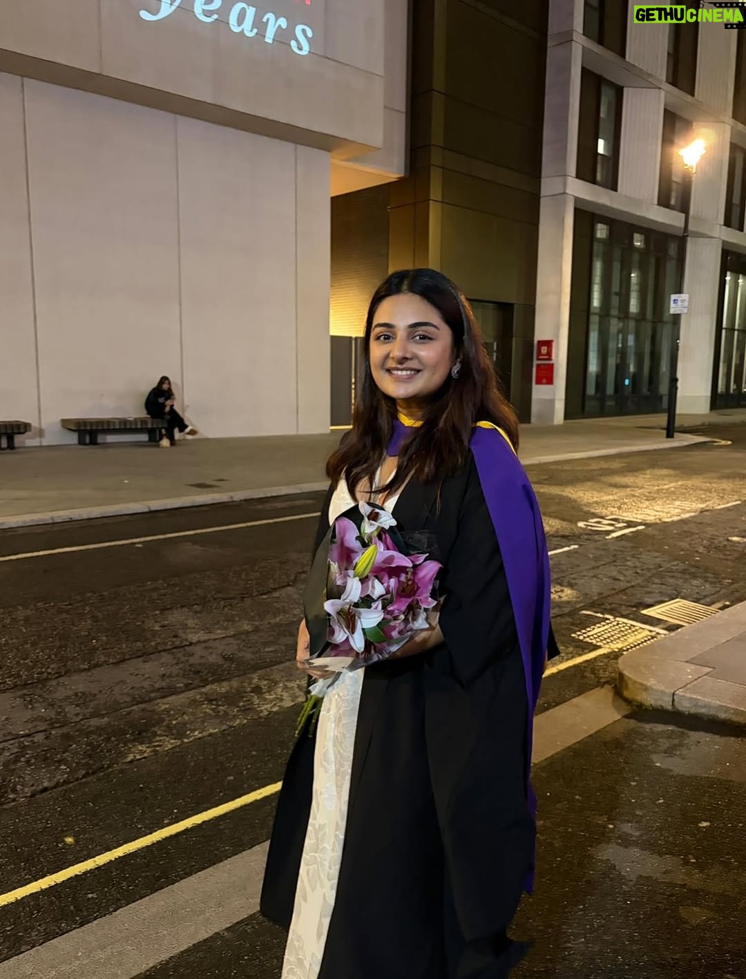 Esther Anil - 226.7K Likes - A couple of years back, I was on a train when my dad called me to say he had met someone whose daughter was going to the London School of Economics. He said it would be great if I could connect with her, maybe someday I could look at applying there too.

I told him, honestly, are you kidding me? That was way too big a fish for us to catch. I didn’t even dream of going there back then. I didn’t say it out loud, but in my head I thought lol, my dad is a fool with such unrealistic dreams.

Cut to today, here I am, his daughter, standing in front of the London School of Economics, graduated in International Development.

There is so much magic in life.

To my parents, whom I didn’t even tell I got into LSE at first, because I knew they wouldn’t be able to afford it. Both my brothers were already on student loans. I didn’t have that kind of money either. No matter what grants or help you get, it still felt like an expensive decision.

All they said was, We know how much you want this. Money will come. You are going.

My parents have flaws, and I do call them out from time to time. But what I can never ignore is how deeply they show up for their children. They will go to any extent for us. Sometimes it’s scary. But as children, as human beings, that’s what you want, parents who stand by you even if hell breaks loose.

Thank you, Appa and Amma.
Thank you for teaching me to dream, and to chase those dreams.
Thank you for loving me the way you do.

Last week, in a media interview, I said,
“I got into the world’s best university only to feel like the biggest failure.”

Getting in was not the hardest part after-all. Competing with some of the best minds in the world, and with yourself, your imposter syndrome, was.

I’m glad I made it. Certainly not alone.

LSE challenged me in ways I never imagined. Understanding the causes of things, as they call it, has become a way of life, learning to look at everything from multiple dimensions. It made me turn deeper into something I’ve been passionate about for years, women and power.

[Continued in the comments below]