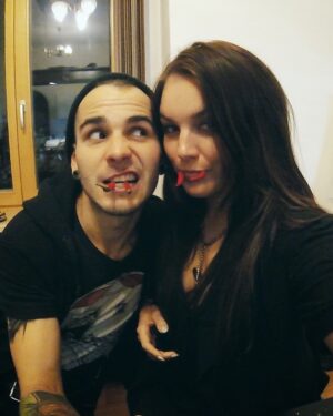 Ewa Farna Instagram - 2016😁🌟
Na ostri noze / Na ostrzu ⛸️ 🔪
Judge in polish IDOL 🌟
10 years of my carrier SHOW, Forum Karlin 🎤
Roadtrip & engagement in USA 🇺🇸
First ELLE beauty photoshoot 📷
Iconic parody “sylwestrowski make up” 😭
Dubbing CZ & PL for SING movie ♥️
#2016 #10years #ewafarna #naostrinoze