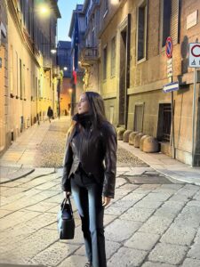 Actress Fahriye Evcen HD Photos and Wallpapers March 2026