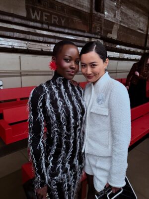 Fala Chen Instagram - Chanel Métiers D’art in NYC. A stunning show distilled the essence of New York culture and life. 
@chanelofficial
#CHANELMetiersdArt #CHANELShow

Hair Stylist: @seunghyun_nyc
Make-up Artist: @sashaborax
Photographer (photo #2) : @karl_simone
Styled by: @micaela